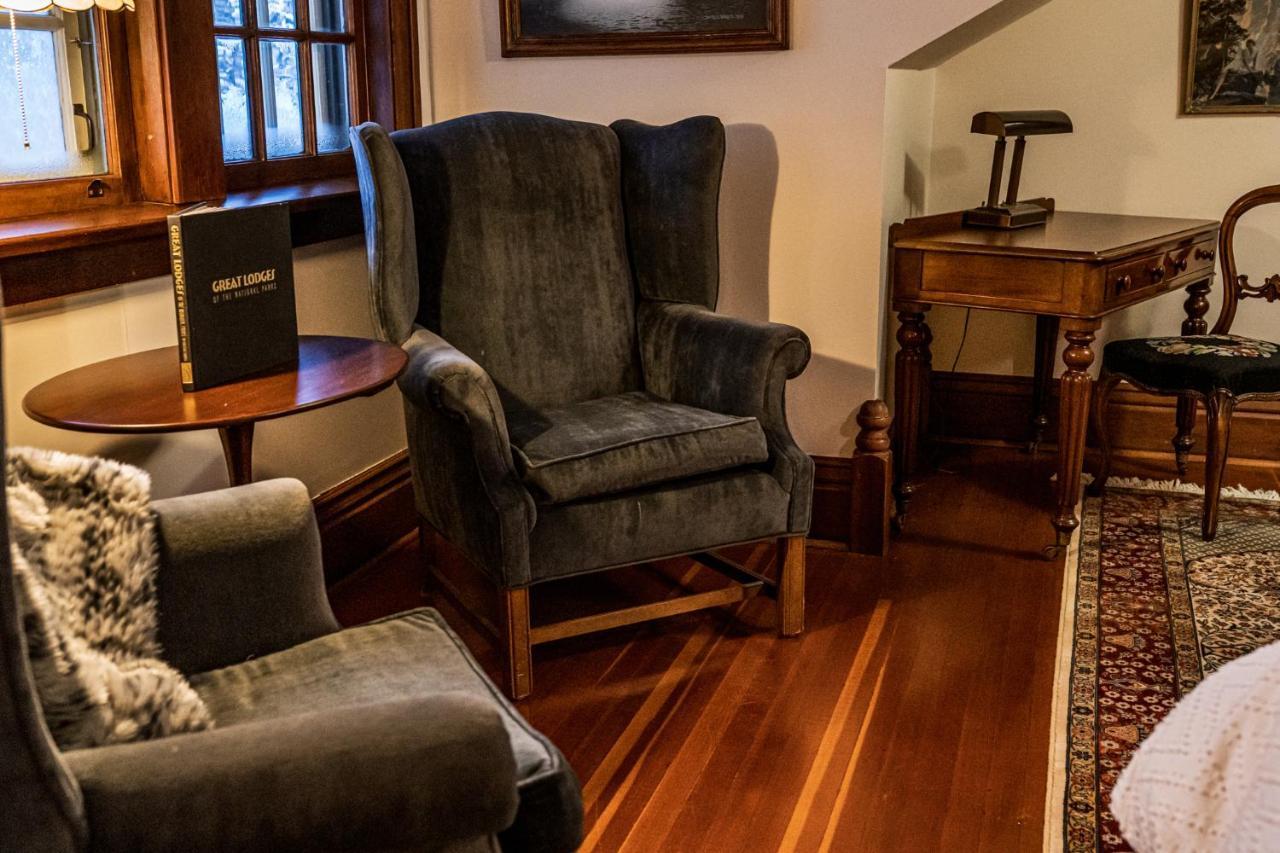 לינה וארוחת בוקר Bragg Creek The Craftsman House מראה חיצוני תמונה